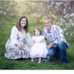 beautiful family picture in greensboro orchard